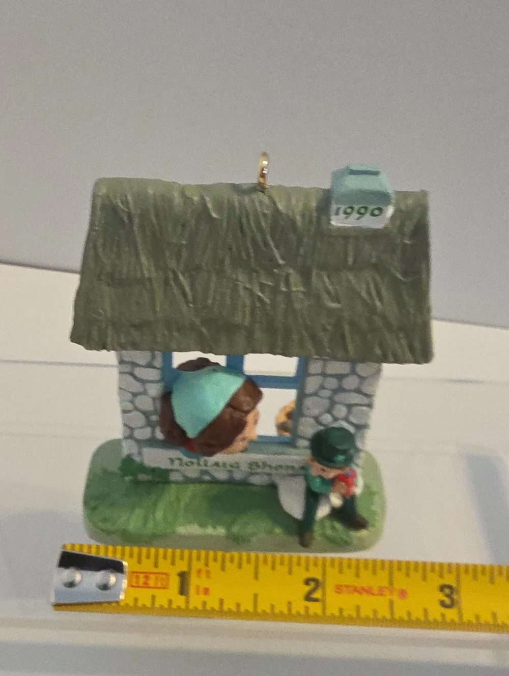 Vintage 1990 Hallmark Keepsake Windows Of the World Irish Christmas Ornament